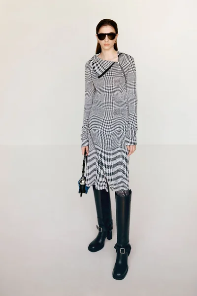 Look 13